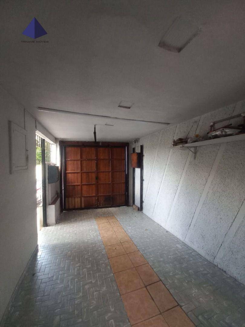 Casa à venda com 3 quartos, 250m² - Foto 25