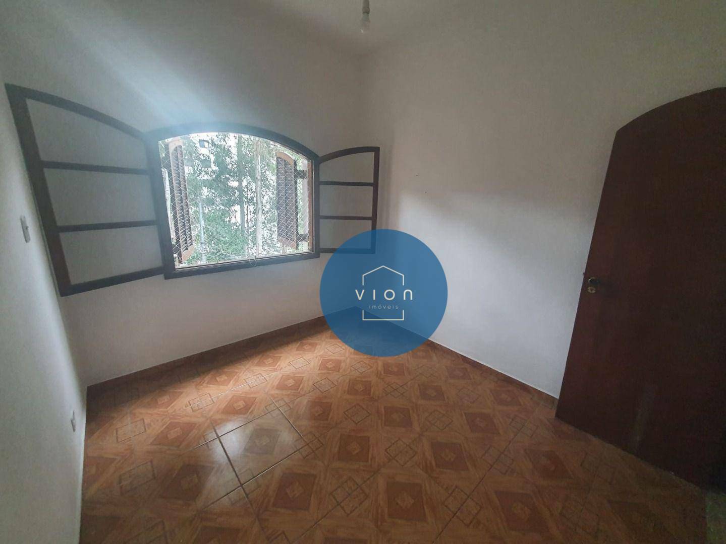 Casa à venda com 4 quartos, 180m² - Foto 15