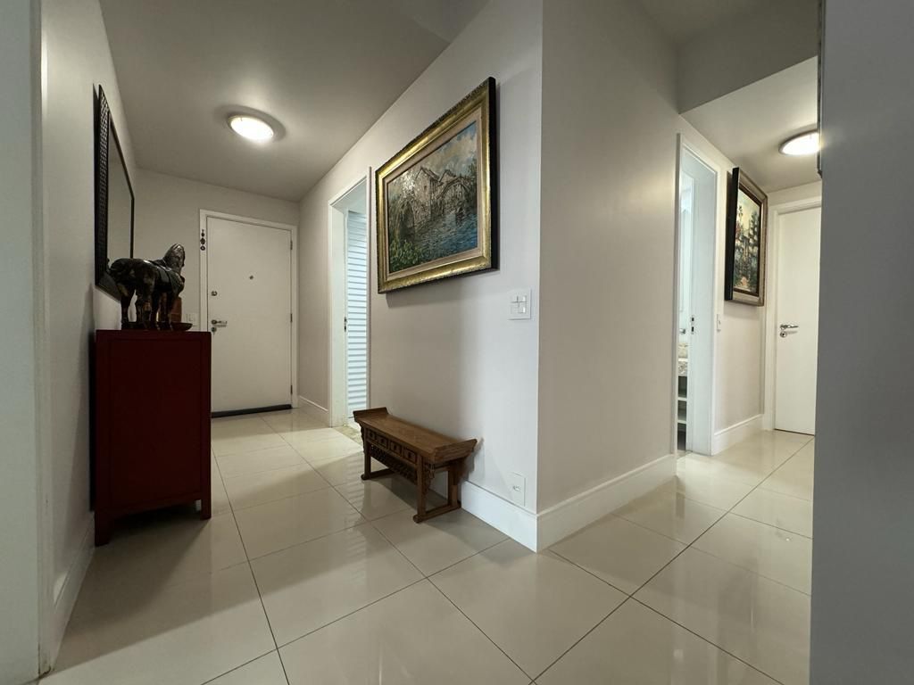 Apartamento à venda com 3 quartos, 118m² - Foto 8