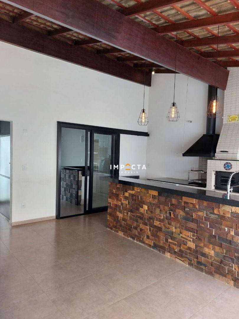 Casa, 4 quartos, 206 m² - Foto 2