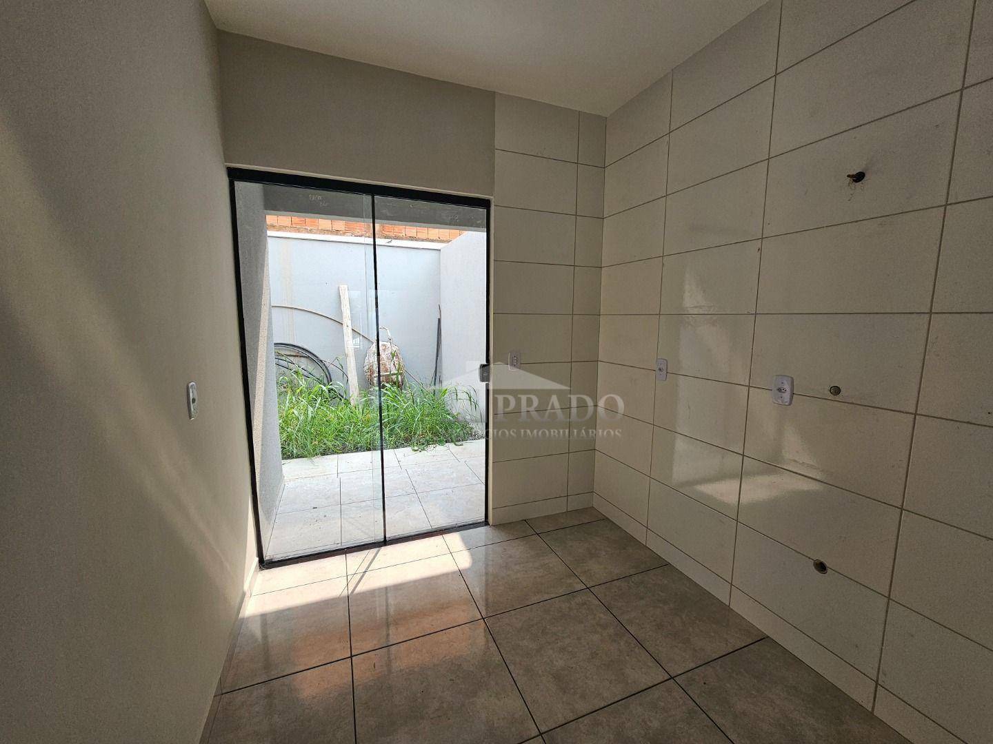 Casa à venda com 2 quartos, 62m² - Foto 12