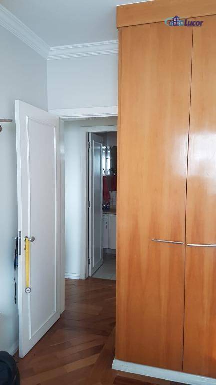 Apartamento à venda com 3 quartos, 94m² - Foto 13