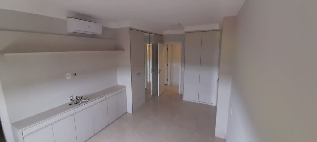 Apartamento para alugar com 3 quartos, 174m² - Foto 6