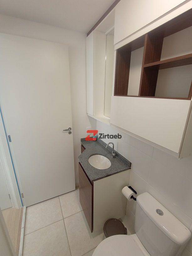 Apartamento para alugar com 3 quartos, 81m² - Foto 16