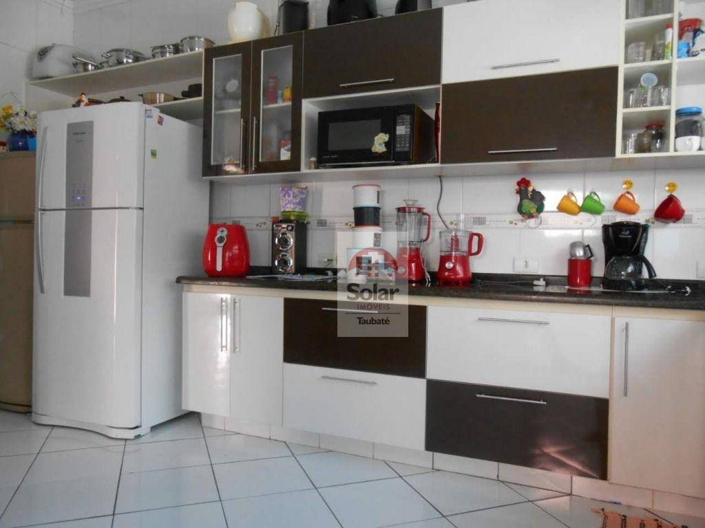 Casa à venda com 3 quartos, 240m² - Foto 12