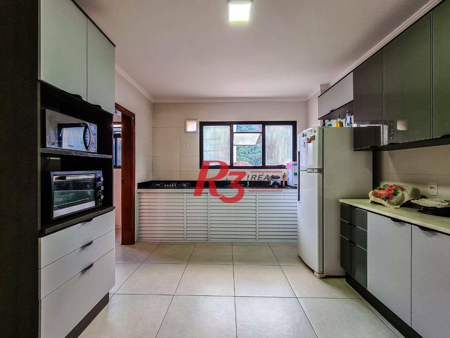 Apartamento à venda com 3 quartos, 130m² - Foto 10