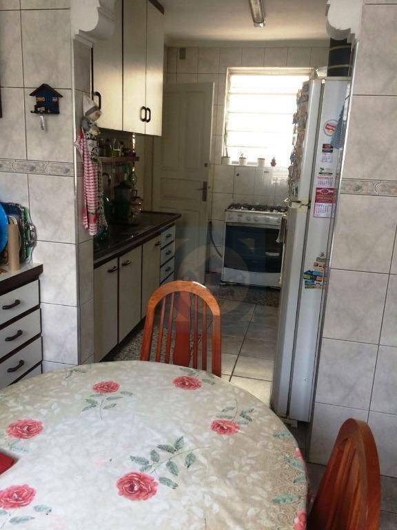 Casa de Condomínio à venda com 3 quartos, 215m² - Foto 15