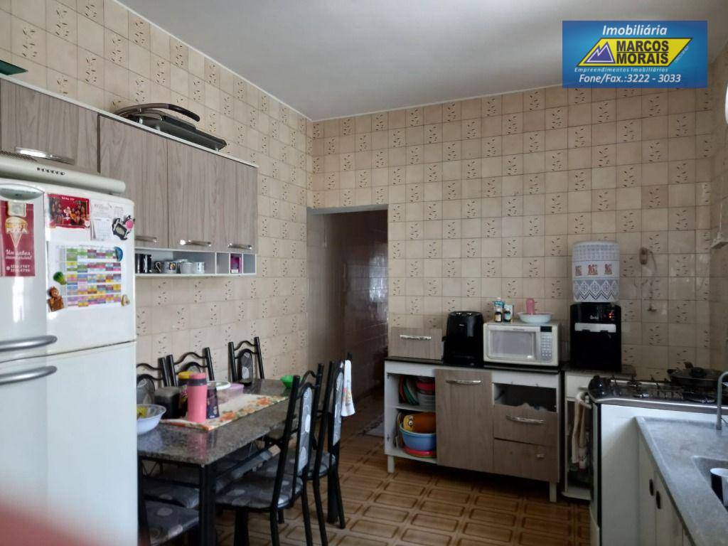 Casa à venda com 2 quartos, 175m² - Foto 5