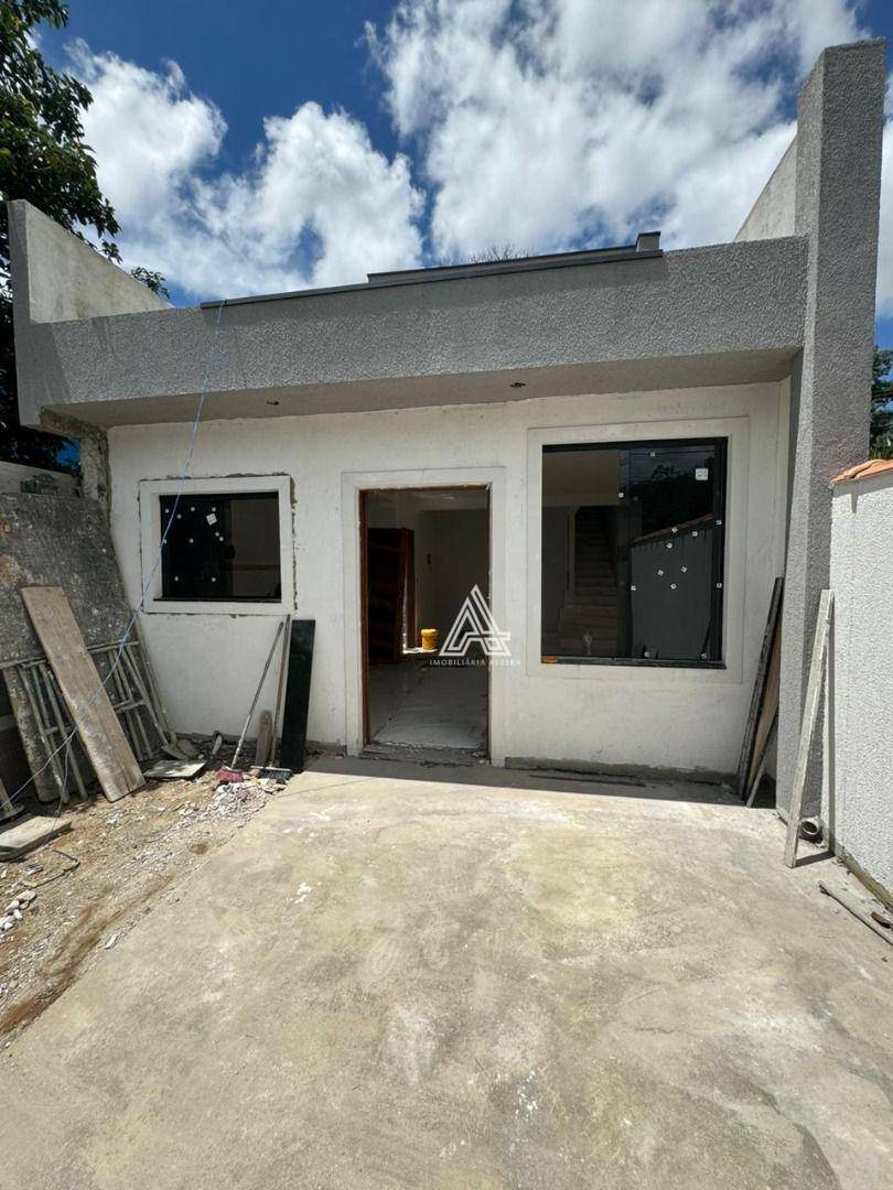 Sobrado à venda com 2 quartos, 100m² - Foto 1