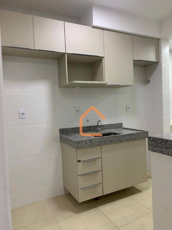 Apartamento à venda com 2 quartos, 64m² - Foto 2