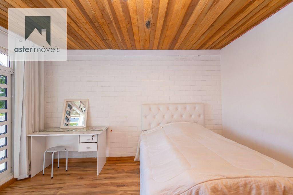 Casa à venda com 4 quartos, 230m² - Foto 7