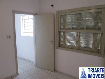 Casa para alugar com 2 quartos, 80m² - Foto 5