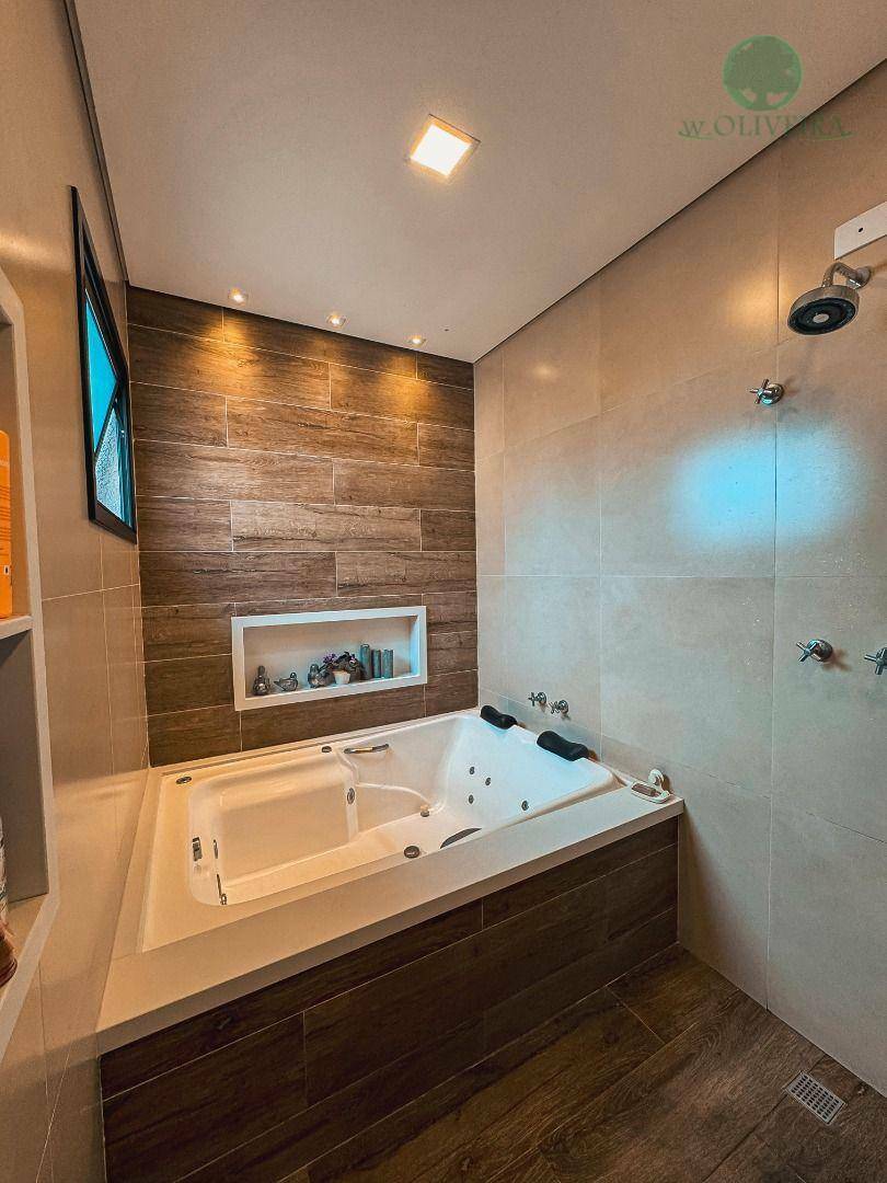 Casa à venda e aluguel com 3 quartos, 355m² - Foto 19