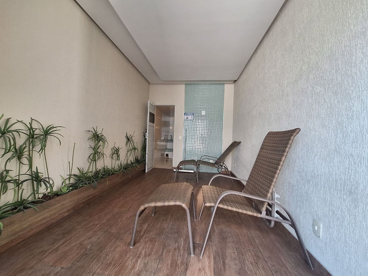 Apartamento para alugar com 2 quartos, 72m² - Foto 12