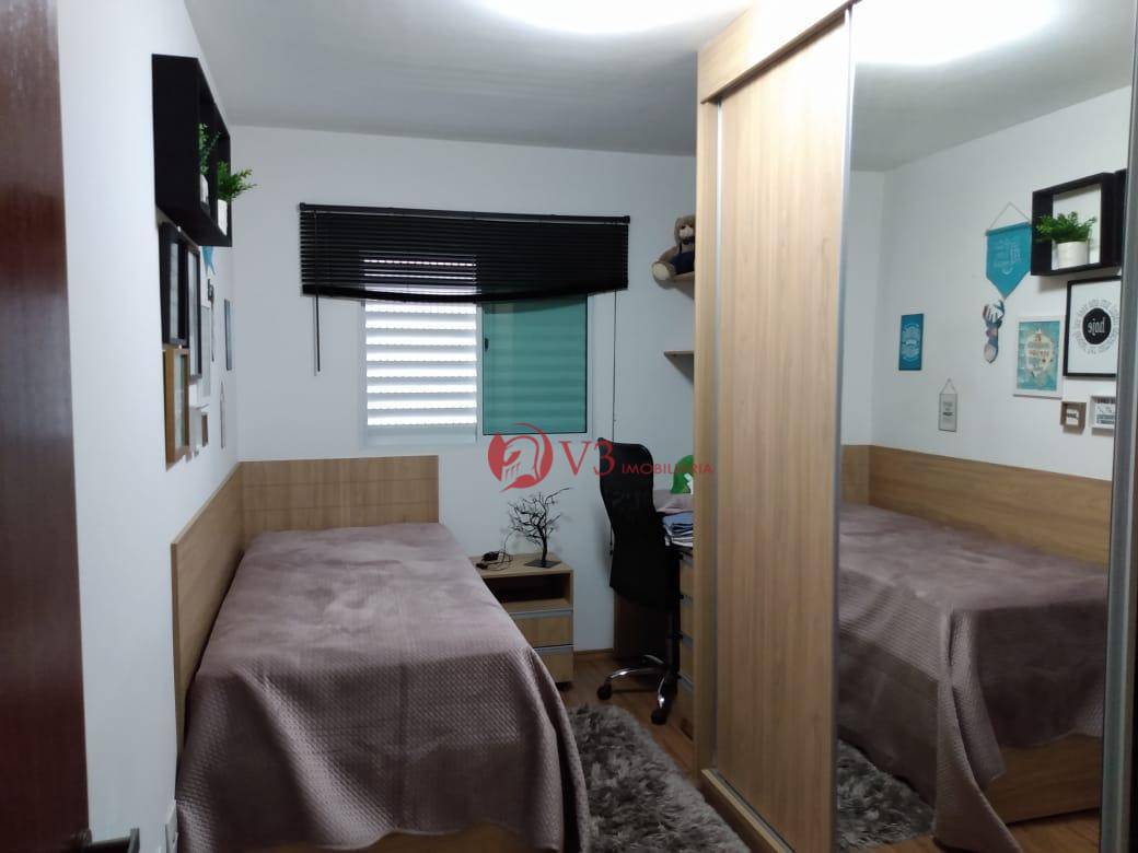 Sobrado à venda com 4 quartos, 200m² - Foto 8