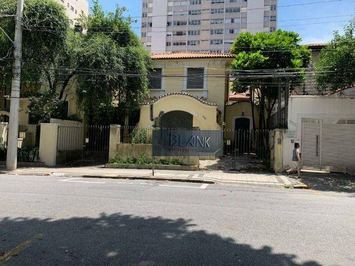 Casa à venda e aluguel com 3 quartos, 337m² - Foto 1