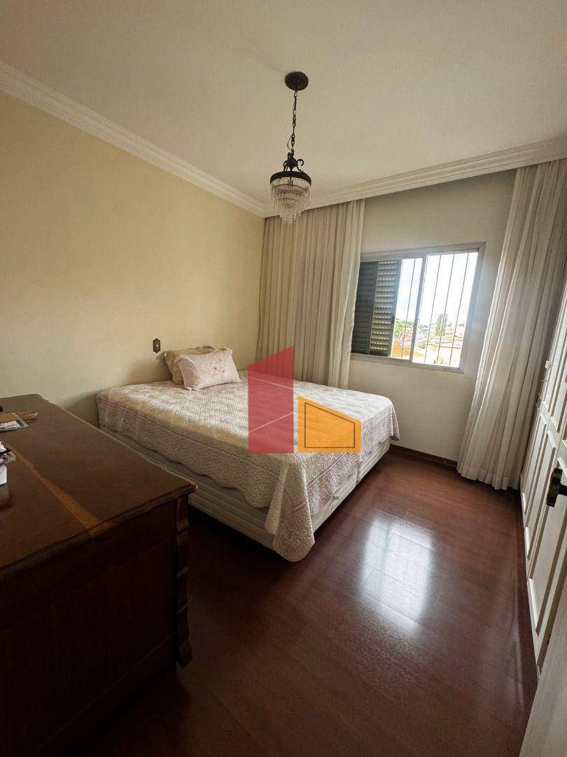 Apartamento à venda com 3 quartos, 216m² - Foto 6