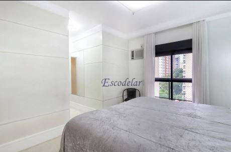 Apartamento para alugar com 3 quartos, 150m² - Foto 11