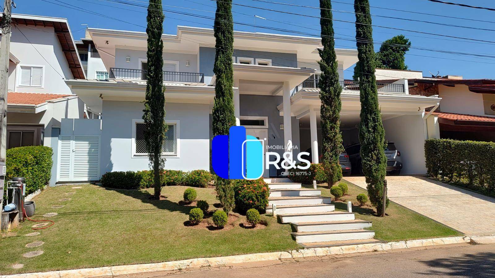 Casa de Condomínio à venda com 4 quartos, 430m² - Foto 1