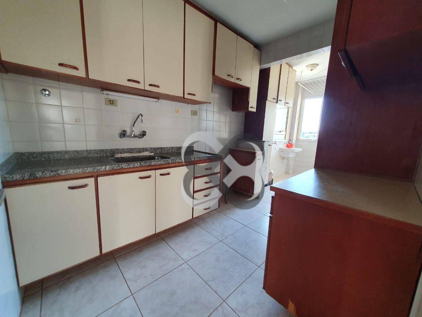 Apartamento à venda com 3 quartos, 74m² - Foto 4