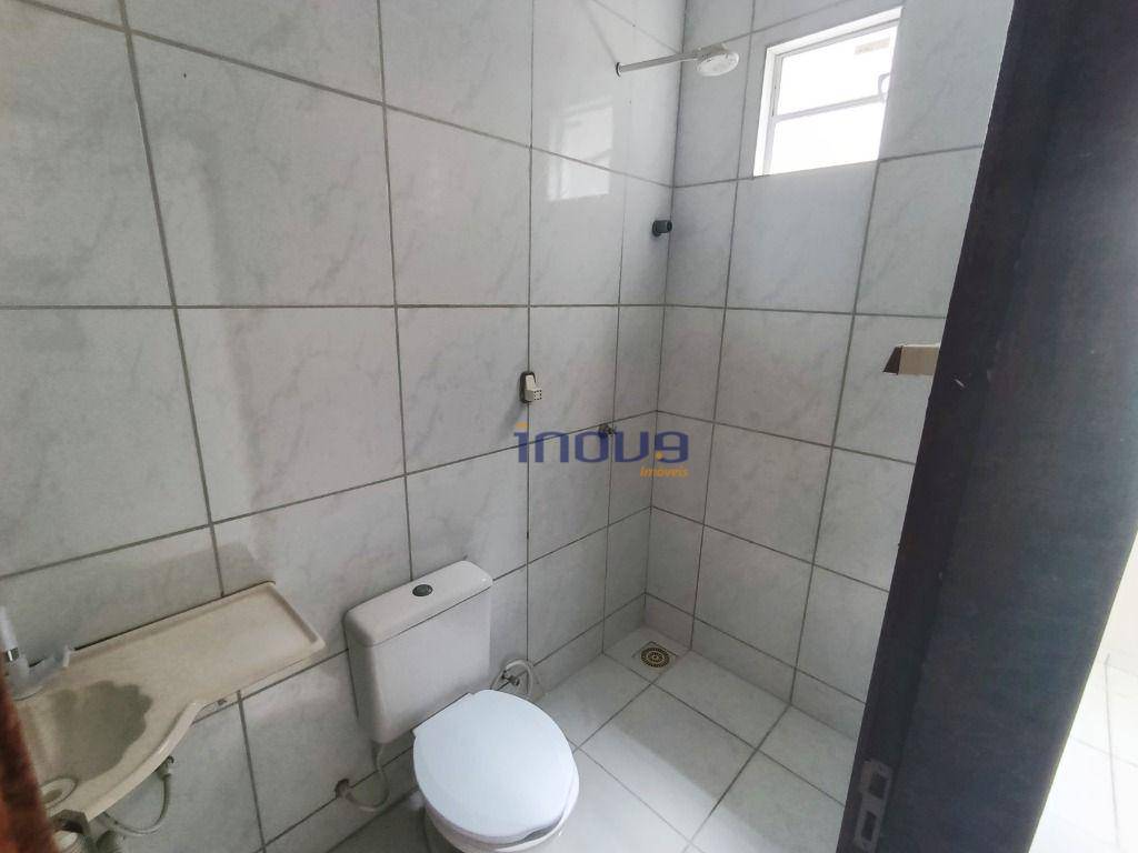 Casa à venda com 8 quartos, 198m² - Foto 8