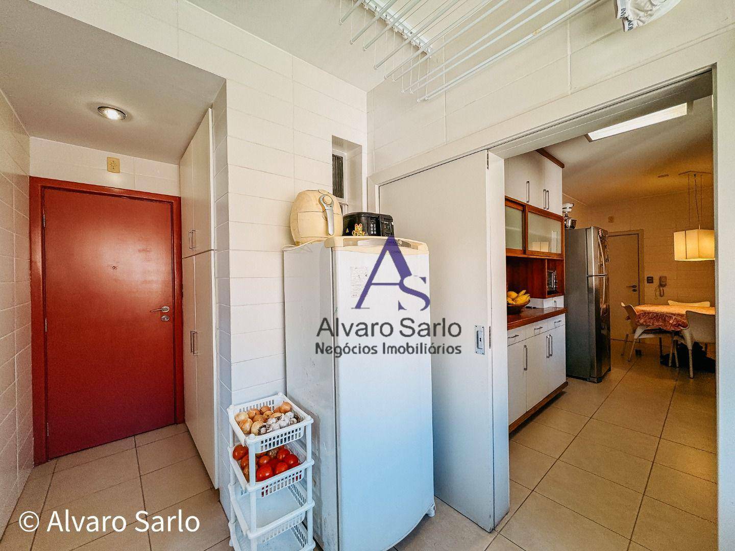 Apartamento à venda com 4 quartos, 192m² - Foto 22