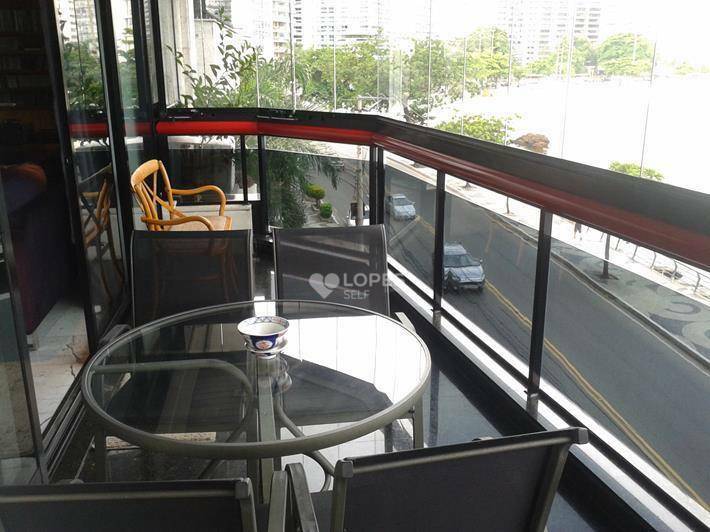 Apartamento à venda com 4 quartos, 280m² - Foto 8