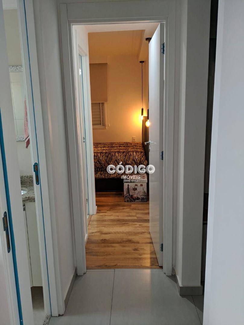 Apartamento à venda com 2 quartos, 62m² - Foto 9