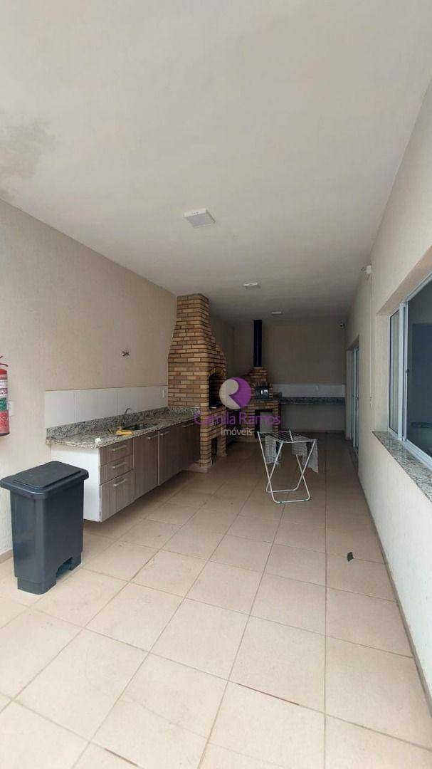 Apartamento para alugar com 2 quartos, 65m² - Foto 7