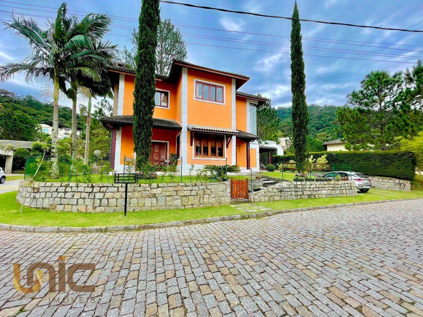Casa de Condomínio à venda com 3 quartos, 220m² - Foto 37