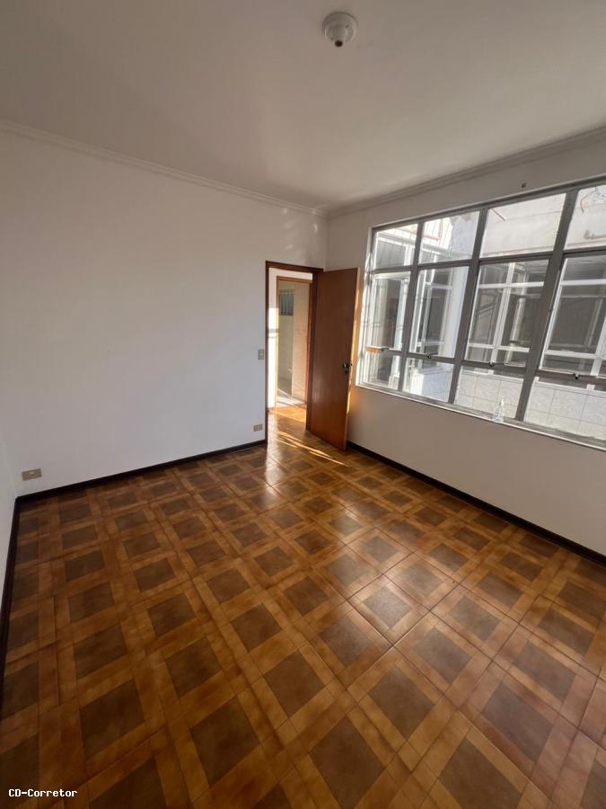 Casa à venda com 3 quartos, 200m² - Foto 5