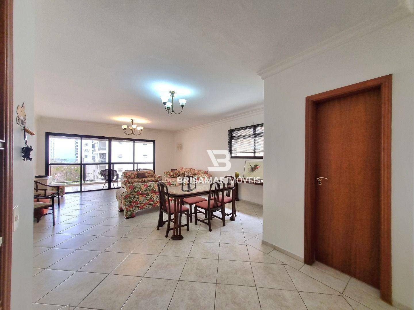 Apartamento à venda com 4 quartos, 198m² - Foto 1