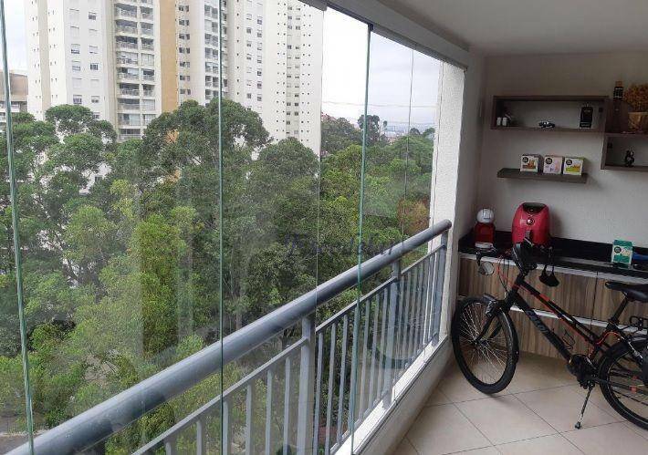 Apartamento à venda com 2 quartos, 70m² - Foto 3