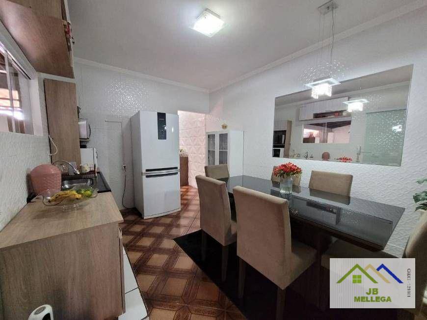 Casa à venda com 2 quartos, 60m² - Foto 8