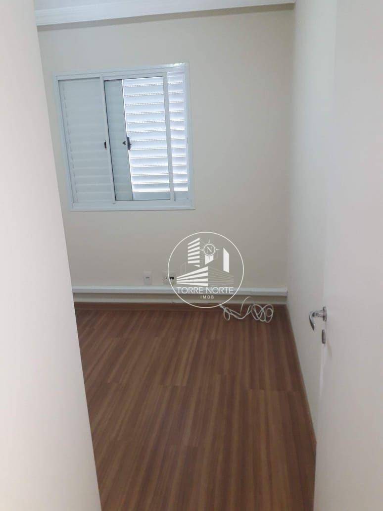 Apartamento para alugar com 3 quartos, 140m² - Foto 6