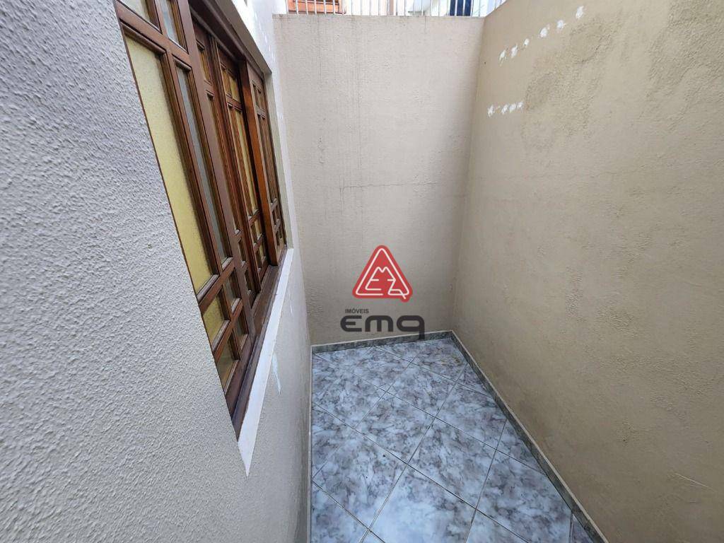 Sobrado para alugar com 3 quartos, 160m² - Foto 12