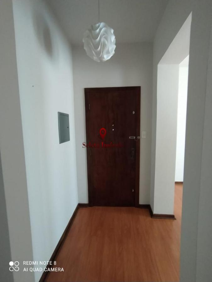 Apartamento à venda com 3 quartos, 210m² - Foto 8