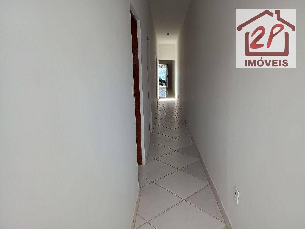 Casa à venda com 2 quartos, 70m² - Foto 14