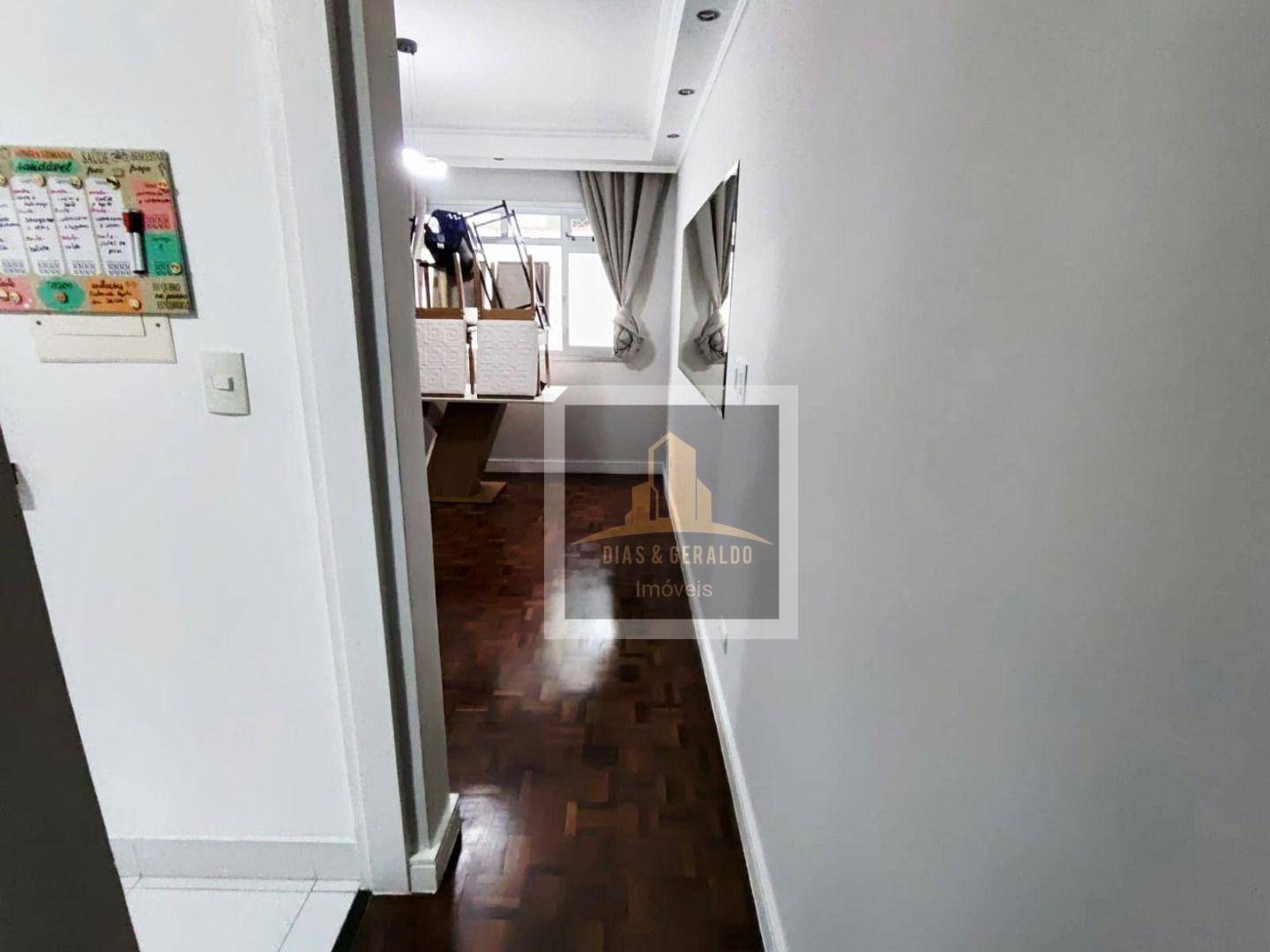Apartamento à venda com 3 quartos, 70m² - Foto 3