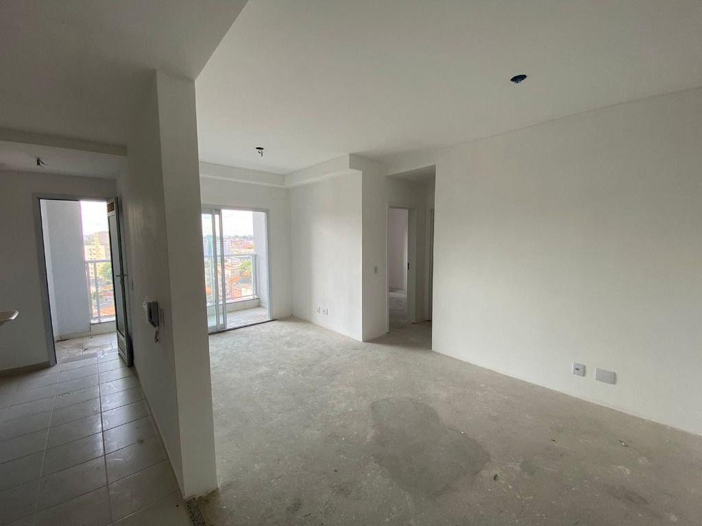 Apartamento à venda com 2 quartos, 64m² - Foto 2