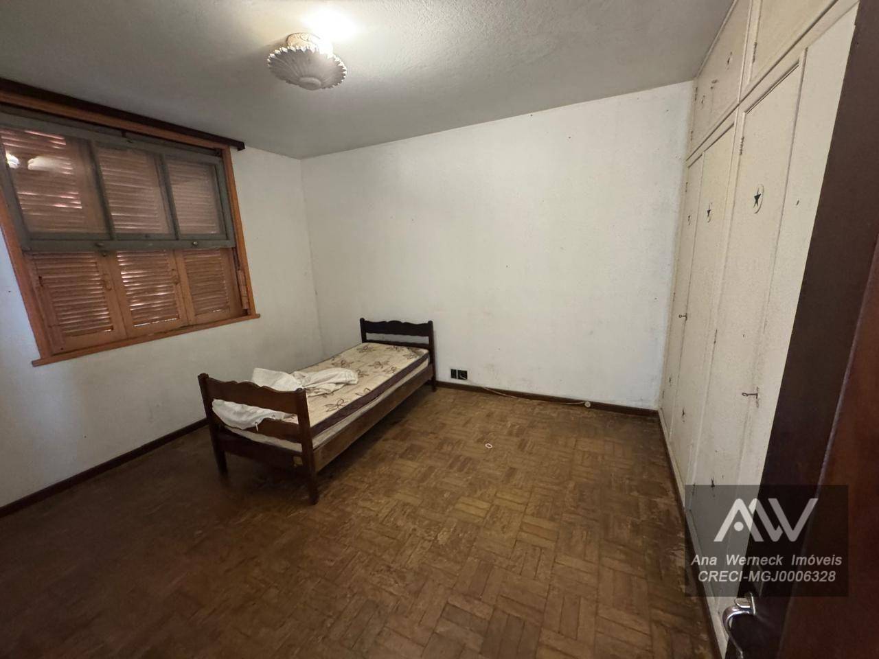 Chácara à venda com 8 quartos, 600m² - Foto 16