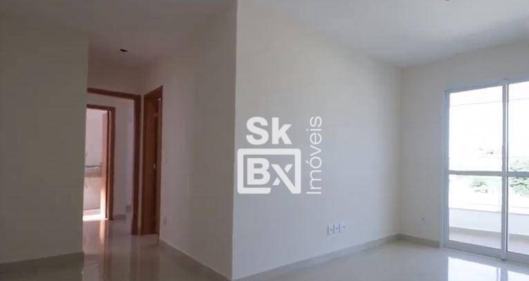 Apartamento à venda com 2 quartos, 68m² - Foto 1