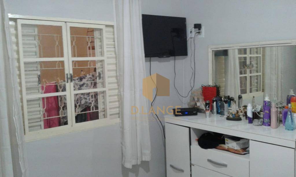 Casa à venda com 4 quartos, 240m² - Foto 4