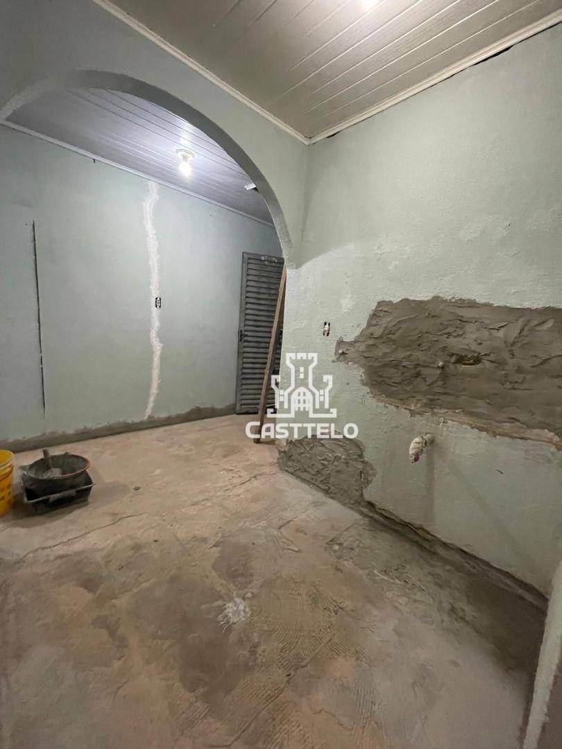 Casa à venda com 5 quartos, 100m² - Foto 8