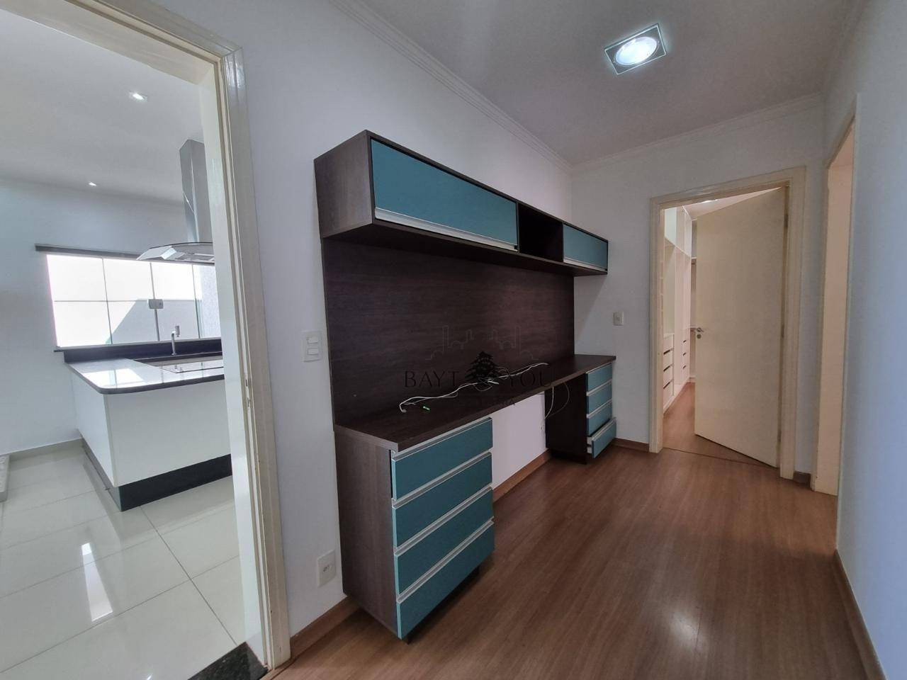 Casa para alugar com 3 quartos, 253m² - Foto 36