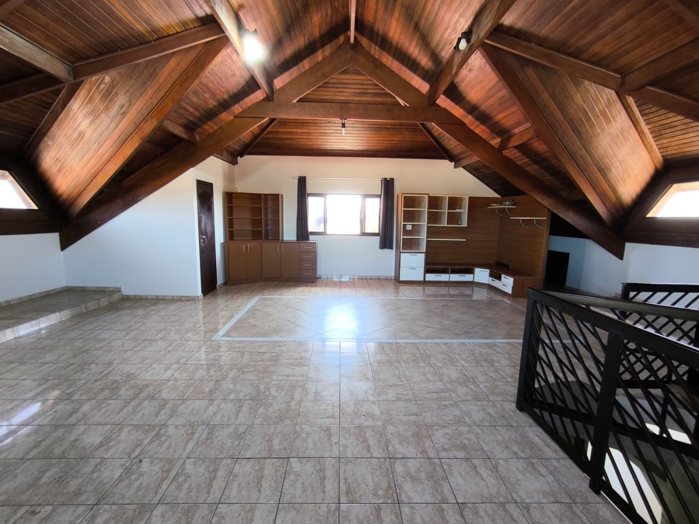 Sobrado para alugar com 4 quartos, 576m² - Foto 29