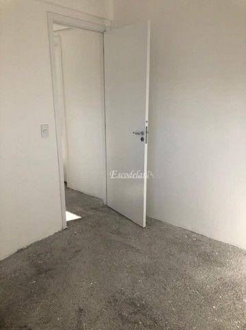 Apartamento à venda com 2 quartos, 40m² - Foto 11