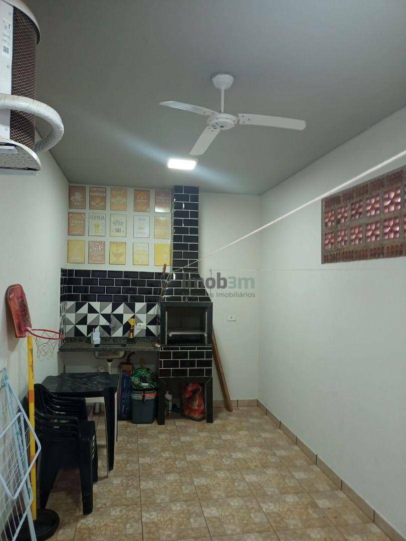 Casa à venda com 2 quartos, 80m² - Foto 17