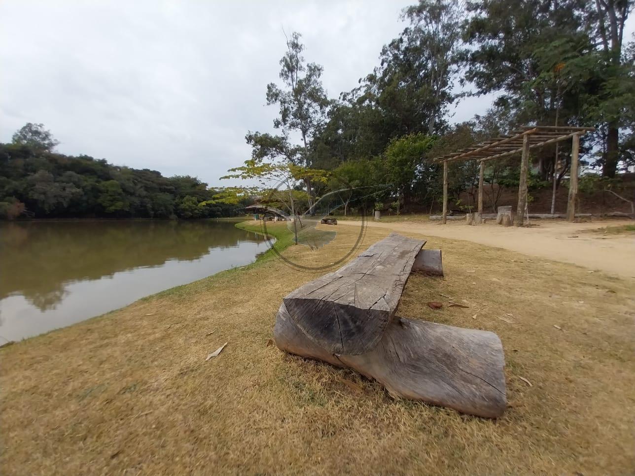 Casa de Condomínio à venda com 3 quartos, 300m² - Foto 5