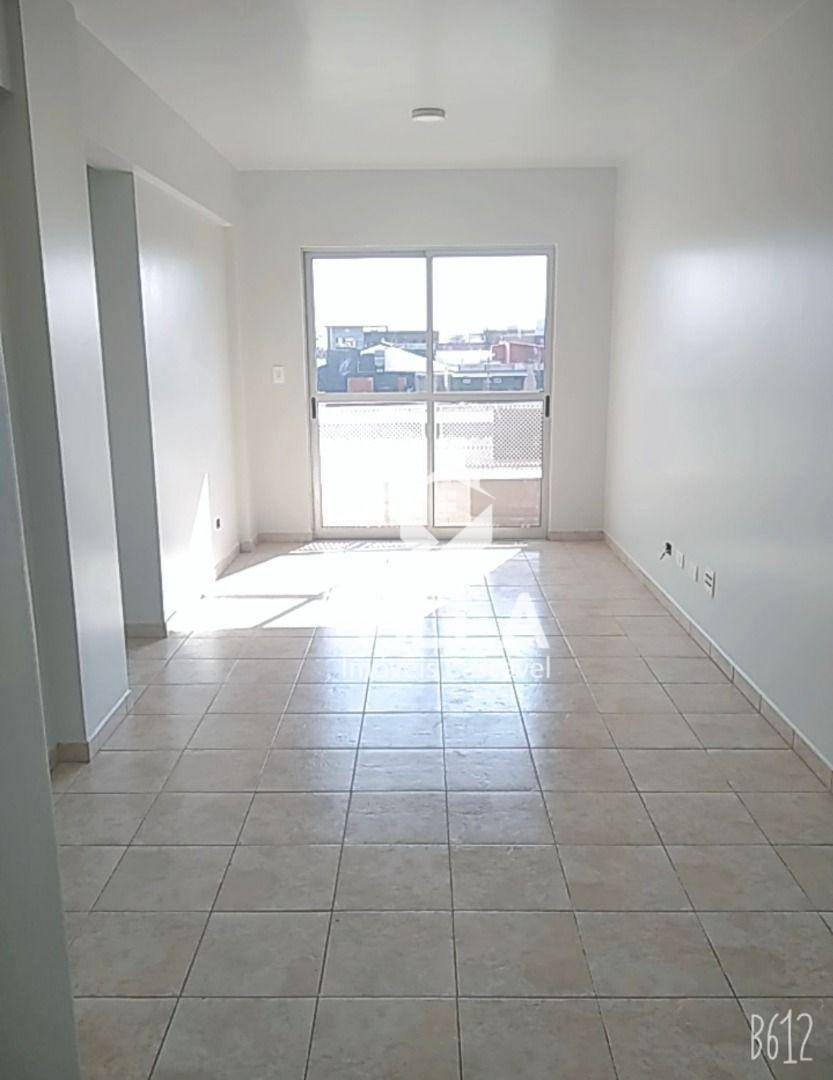 Apartamento à venda com 3 quartos, 70m² - Foto 1